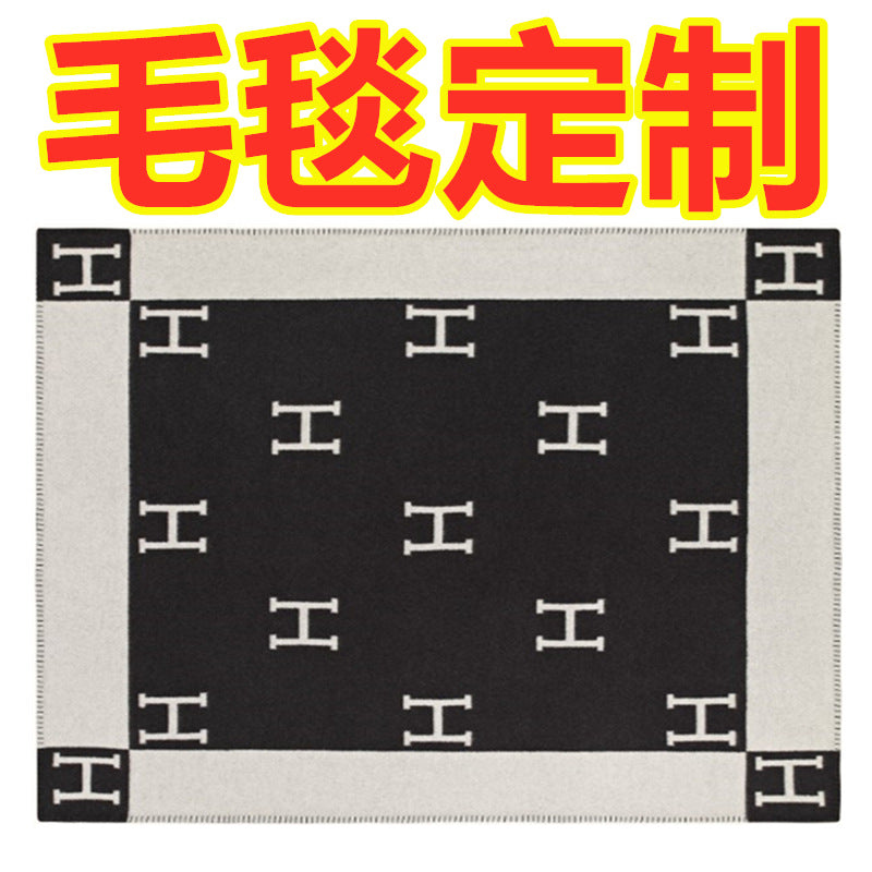 letter H, blanket, nap, air-conditioned room, blanket, car camping, sofa, cashmere blanket