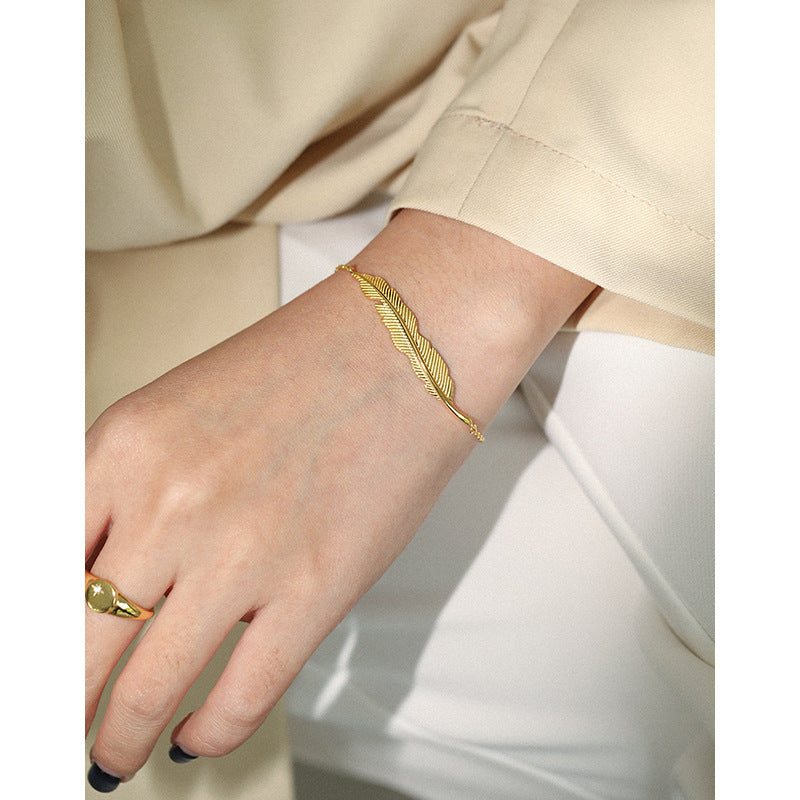 218 Korean version of ins niche texture temperament simple leaves leaf S925 sterling silver bracelet female
