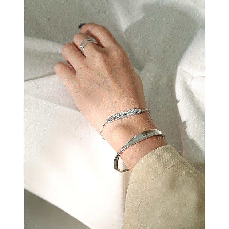 218 Korean version of ins niche texture temperament simple leaves leaf S925 sterling silver bracelet female