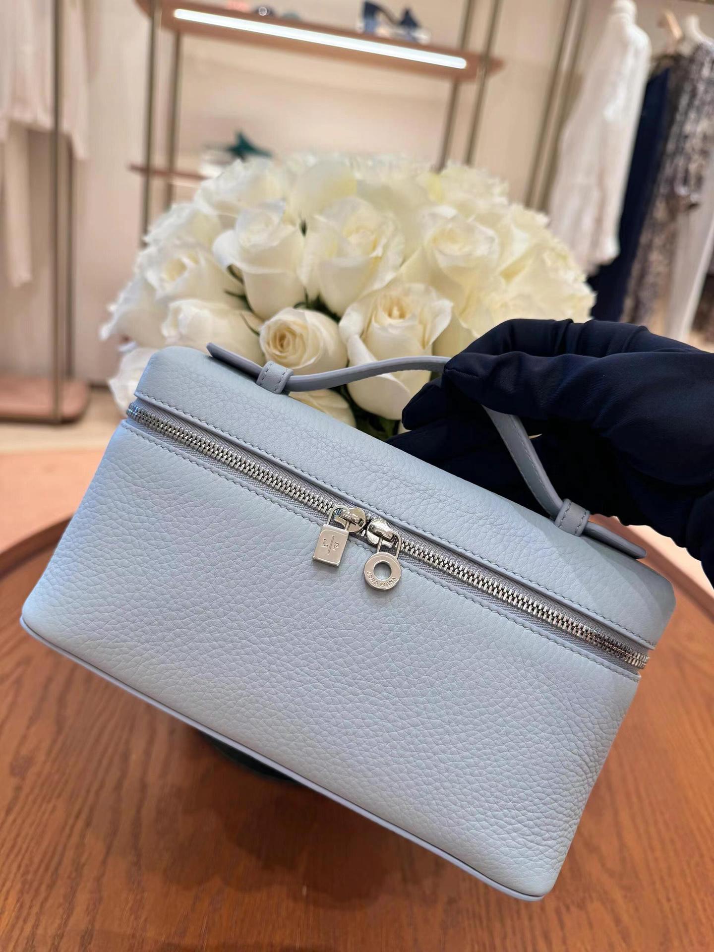 New LP Bag L19 Lunch Box Bag One Shoulder Crossbody Portable Simple and Fashionable