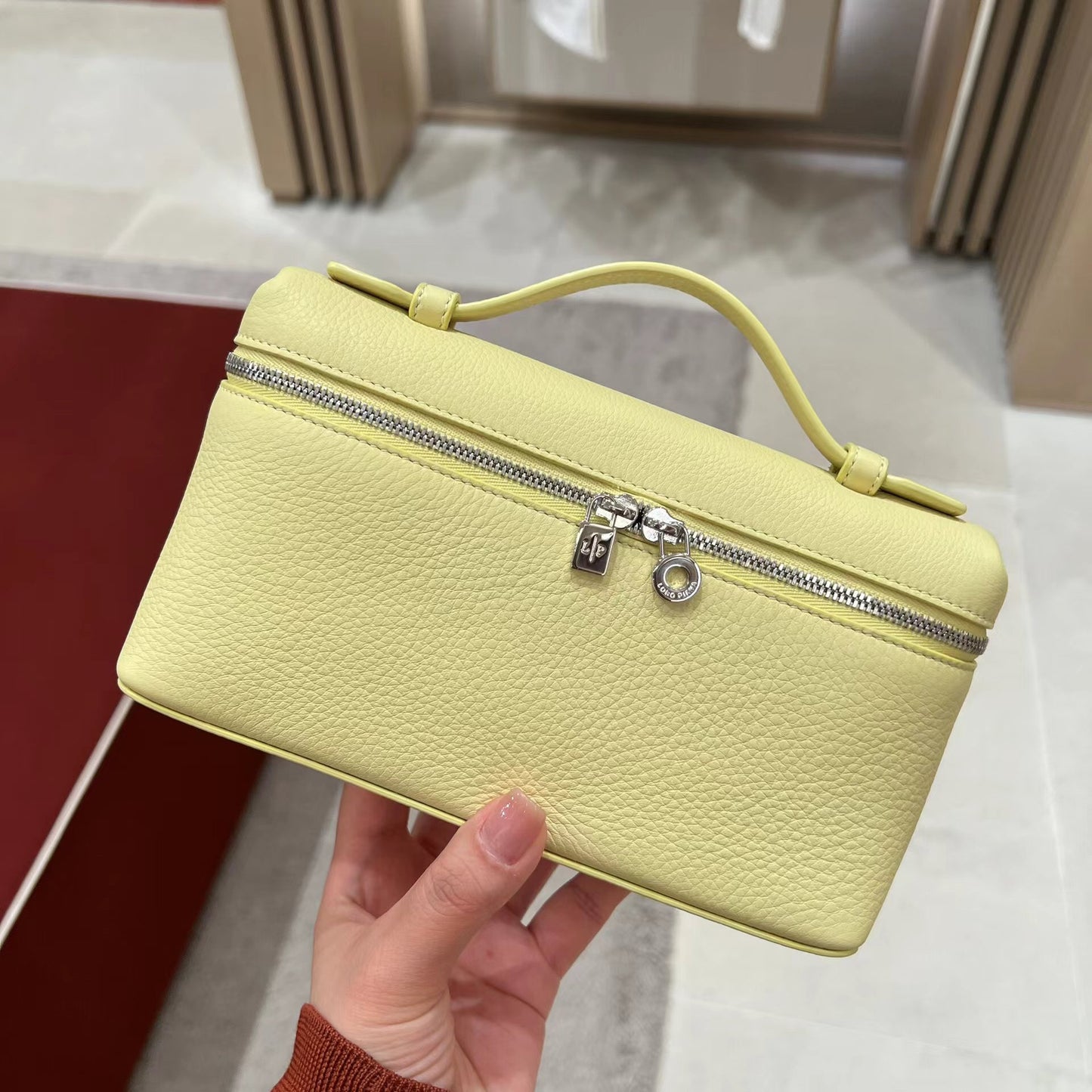 New LP Bag L19 Lunch Box Bag One Shoulder Crossbody Portable Simple and Fashionable