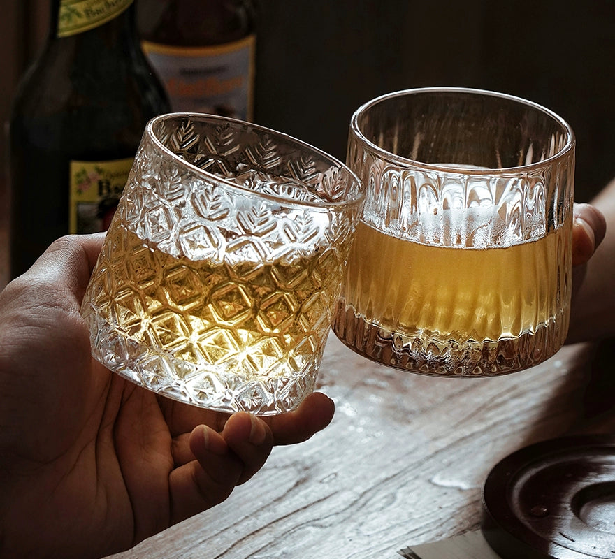 Zetten's Nordic Creative Rotating Whiskey Glass Diamond Stripe Personality Glass Wine Glass Wine Beer Decompression Cup