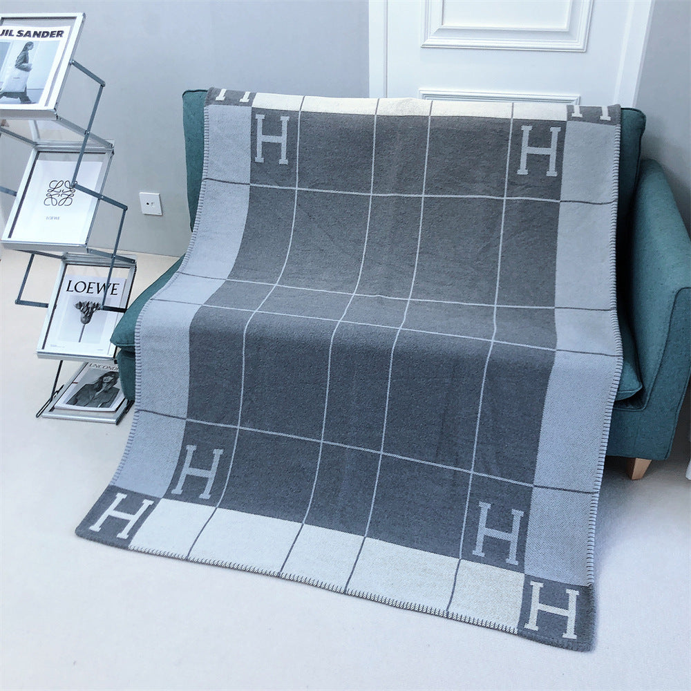 letter H, blanket, nap, air-conditioned room, blanket, car camping, sofa, cashmere blanket