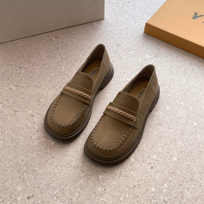 Loafers women's spring new fashion all-match retro woven commuter flat non-slip Japanese small leather shoes