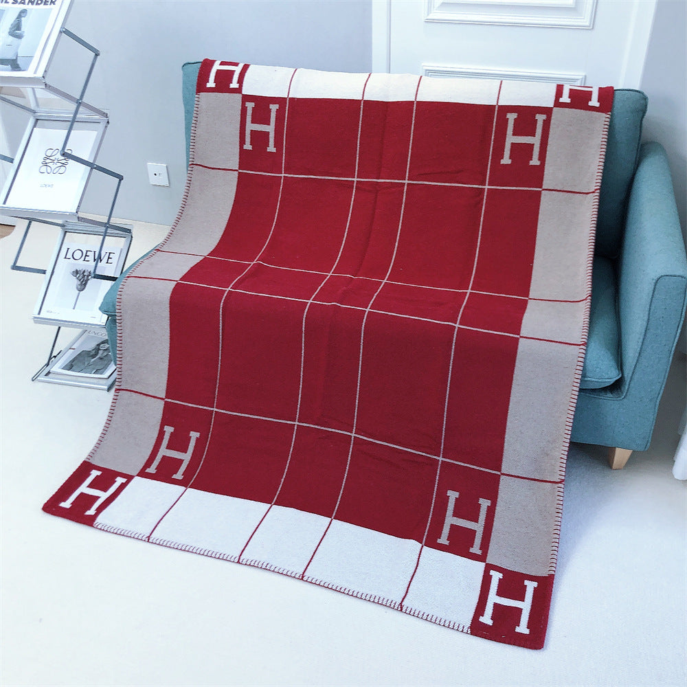 letter H, blanket, nap, air-conditioned room, blanket, car camping, sofa, cashmere blanket