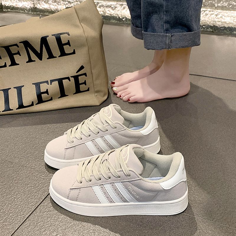 Popular little white shoes women's summer new niche platform soled versatile bread shoes flat sports board shoes ins trend