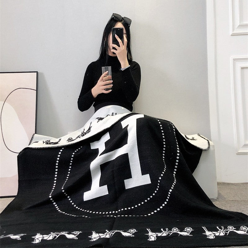 letter H, blanket, nap, air-conditioned room, blanket, car camping, sofa, cashmere blanket