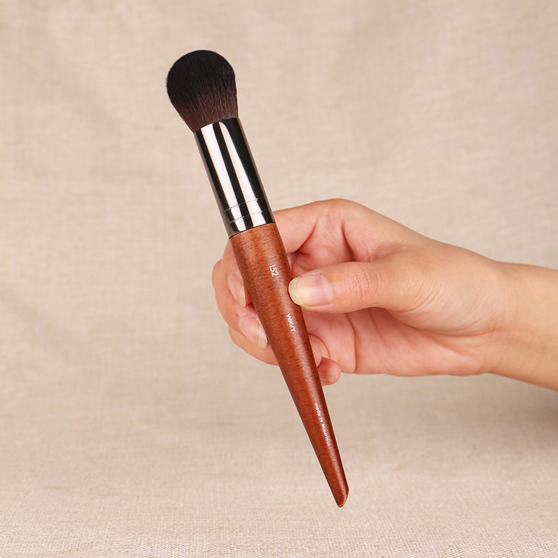 M family makeup brush, blended eyeshadow brush, loose powder, blush brush, highlighter nose shadow brush, eyebrow brush, concealer brush, Cangzhou eyeliner brush