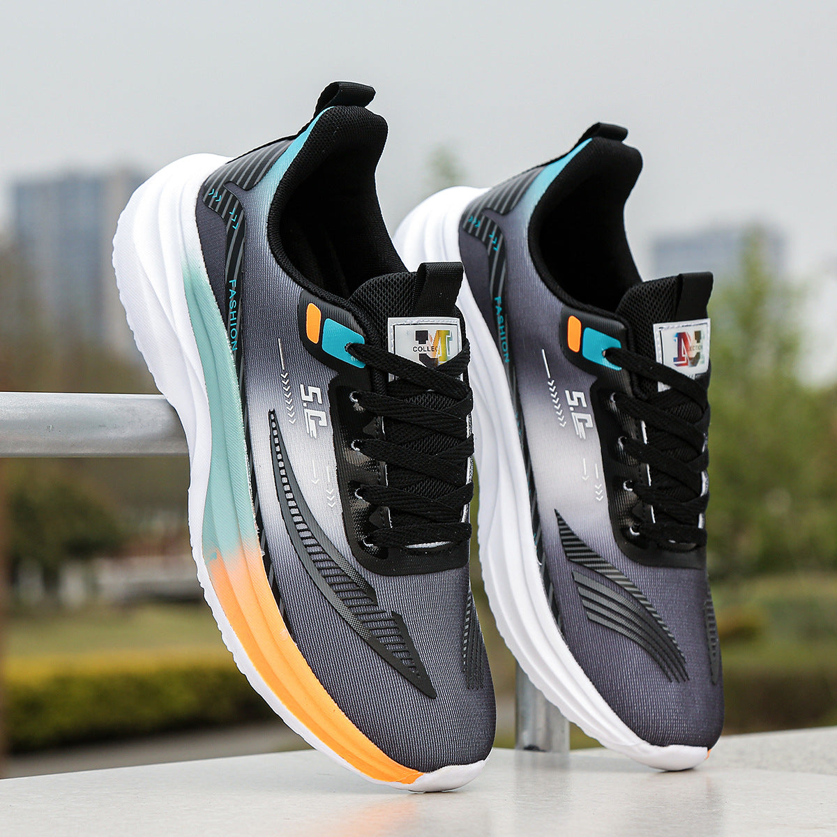 Ultralight running men's shoes are waterproof, non-slip, lightweight, breathable, autumn trend, casual soft-soled, teen student sneakers