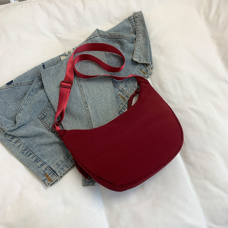 Solid Color Trend Personality Shoulder Bag Bag Women's Daily Simple Dumpling Bag Versatile Nylon Crossbody Bag Women's Casual