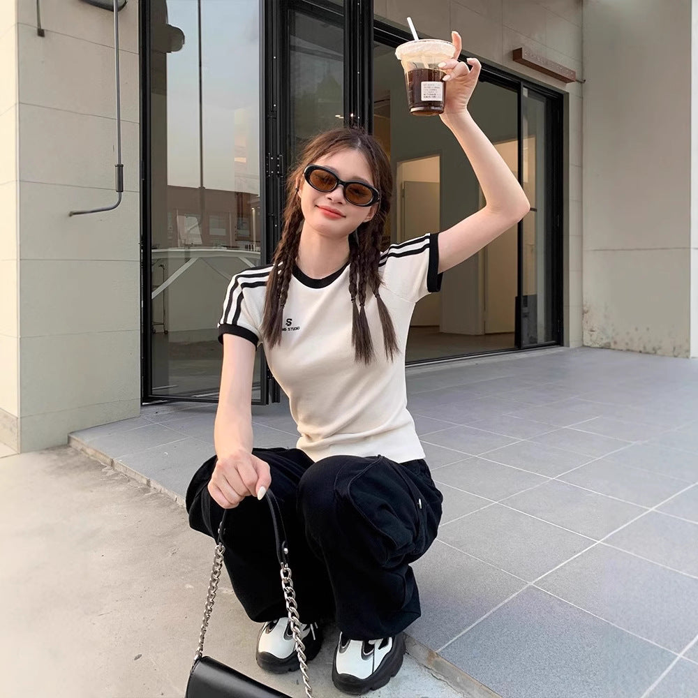 New striped straight shoulder short-sleeved T-shirt women's summer dress design sense hot girl slim slim white shirt crop top girl