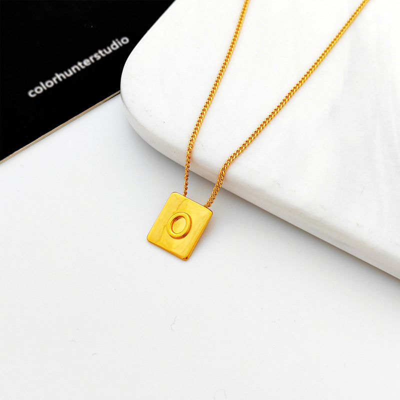 Copper-plated real gold European and American retro simple geometric letter necklace personality trendy necklace net red collarbone chain T547