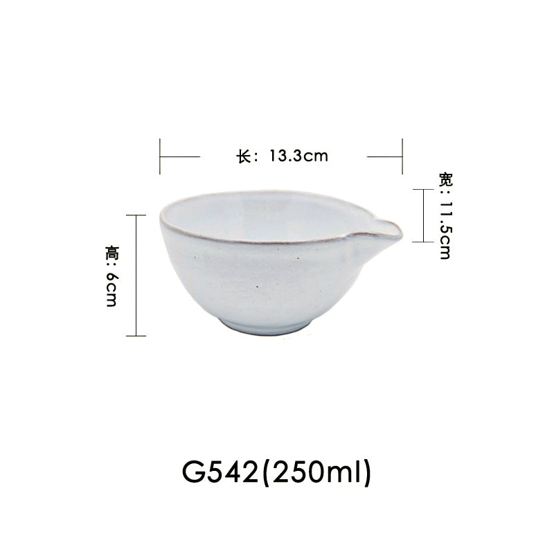 A radish Japanese-style coarse ceramic rice bowl features retro creative dishes and cups slightly flawed tableware ice cream bowl