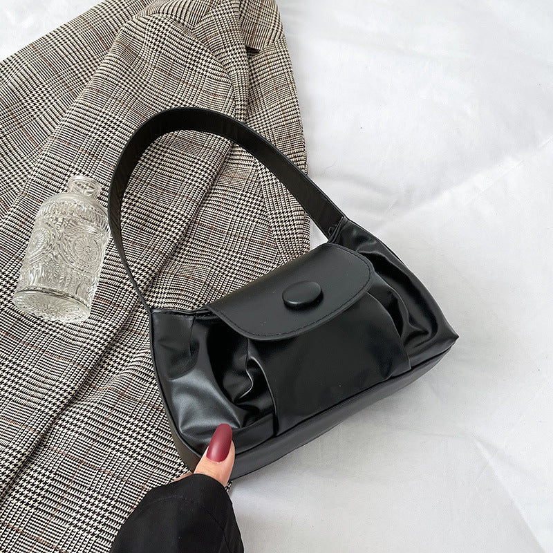 Pure color bag women new trendy Korean version simple shoulder Messenger bag spring and summer new small fresh saddle bag