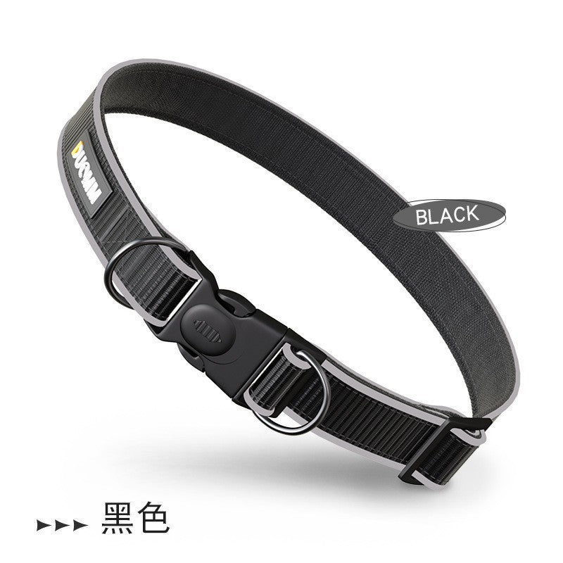 Pet dog collar does not strangle the neck, necklace accessories go out to tract the dog leash, large and medium-sized anti-breaking and adjustable