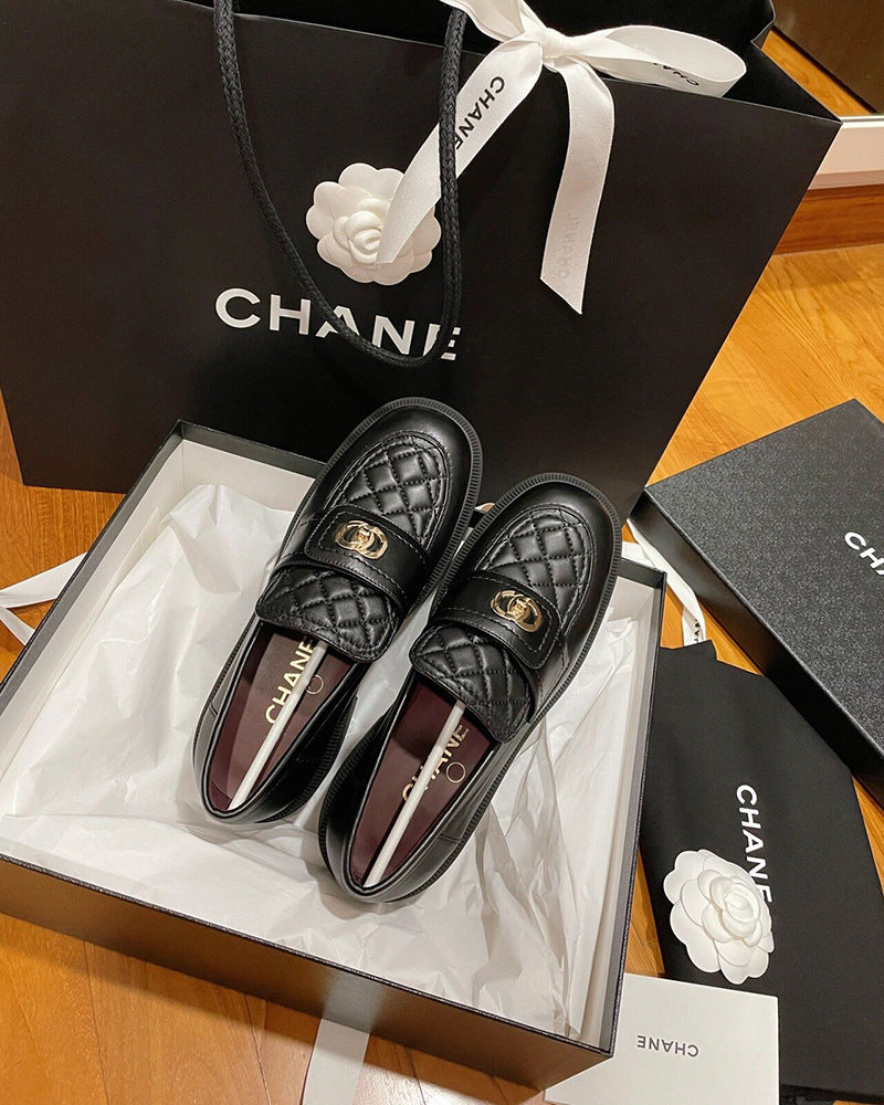 new all-match flat bottom British style leather thick bottom P home shoes small fragrance style loafers women's shoes small leather shoes women