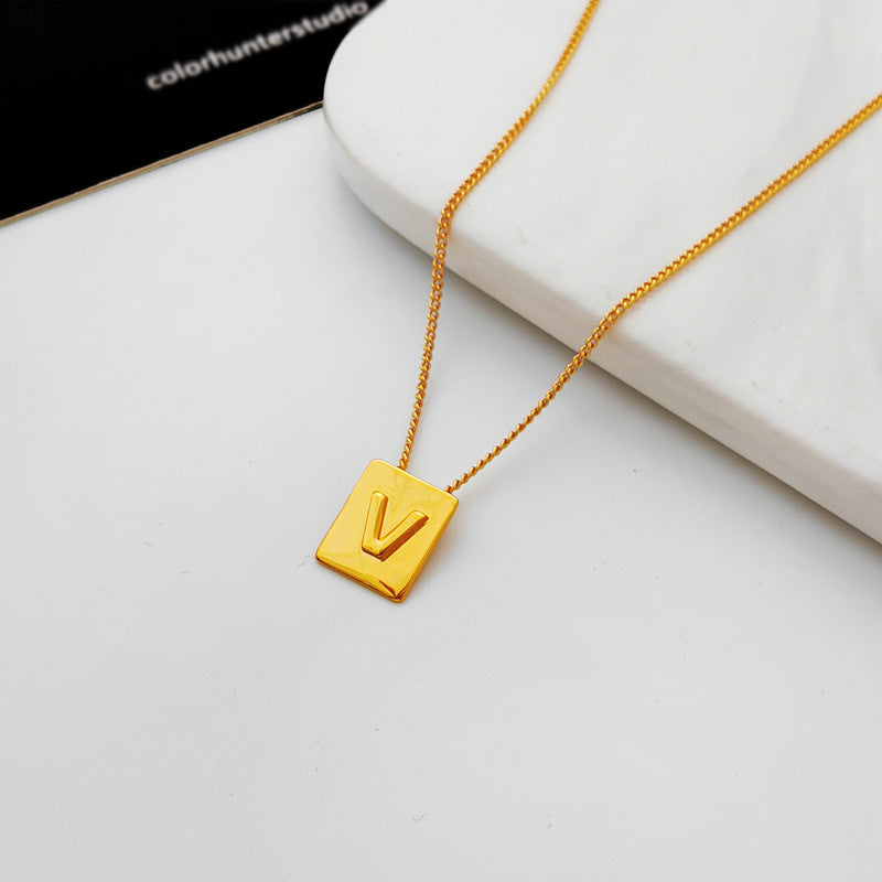 Copper-plated real gold European and American retro simple geometric letter necklace personality trendy necklace net red collarbone chain T547