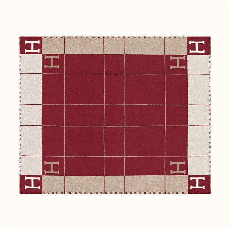 letter H, blanket, nap, air-conditioned room, blanket, car camping, sofa, cashmere blanket