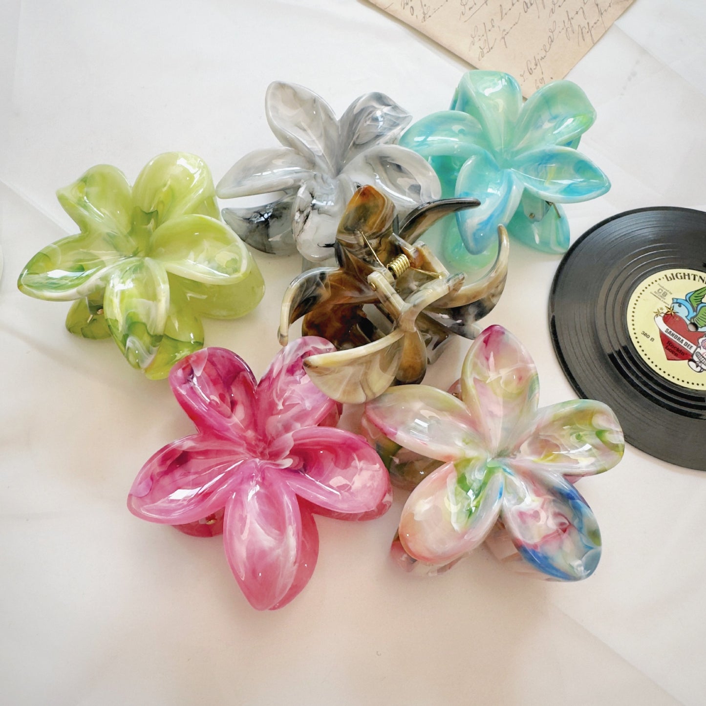marbled grab clip Sweet and fresh frangipani hair clip Summer high-end shark hair clip