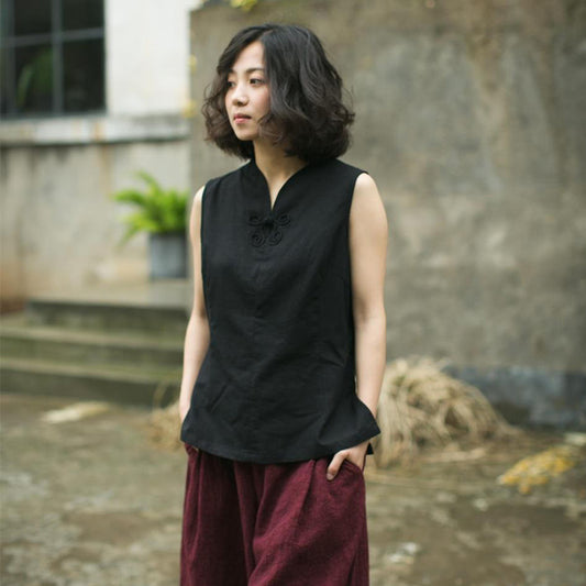 Dazhuo's new product background butterfly button gentle and charming sleeveless shirt