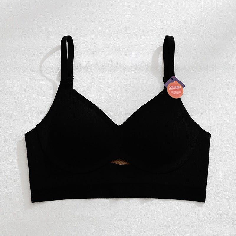 Autumn and winter seamless German velvet thermal underwear women's bra without rims gathered with chest pad plus velvet thickened warm beauty vest