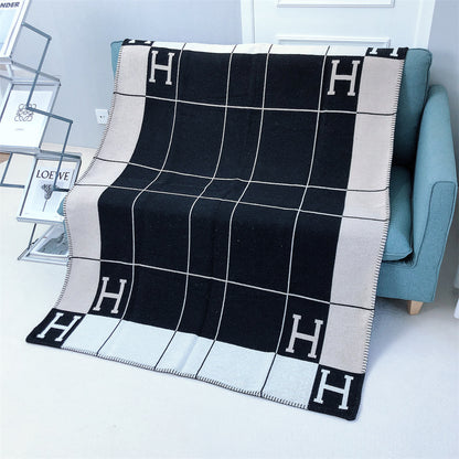 letter H, blanket, nap, air-conditioned room, blanket, car camping, sofa, cashmere blanket
