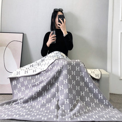 letter H, blanket, nap, air-conditioned room, blanket, car camping, sofa, cashmere blanket
