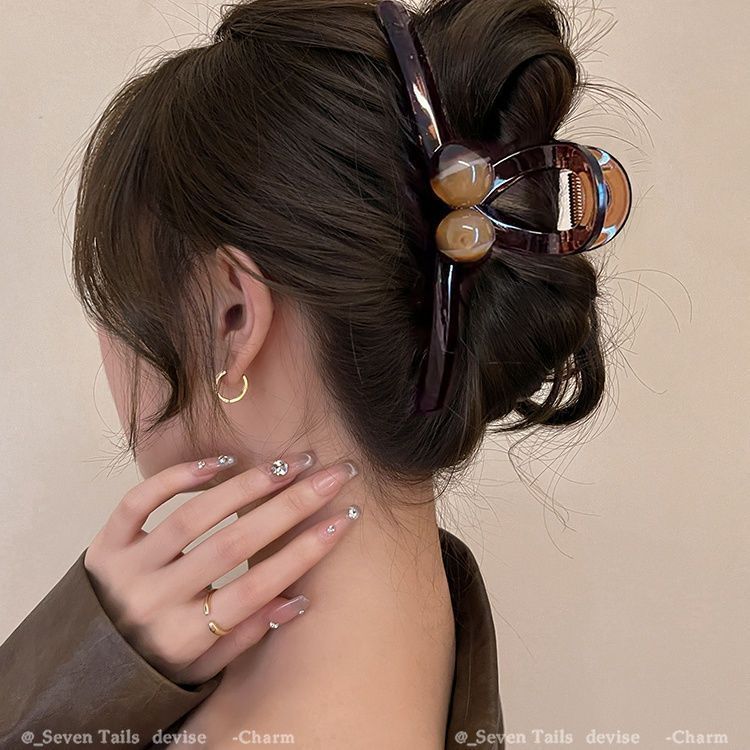 new spring and summer grab clip large shark clip is not loose sense of luxury, back of the head hair grip clip hair ornament women