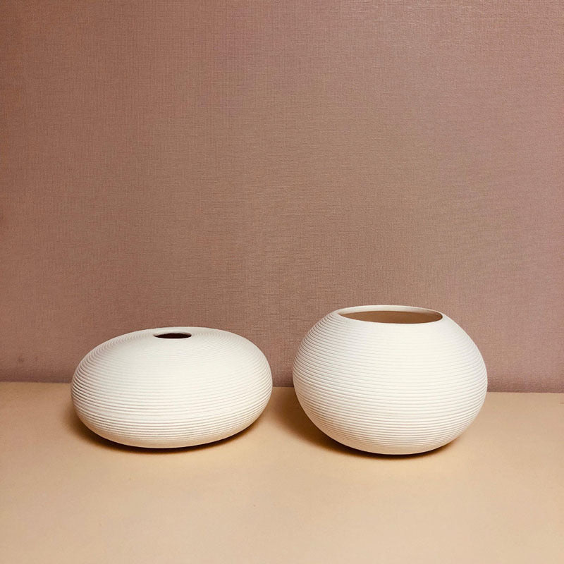 Nordic minimalist home living room flower arrangement decoration ins wabi sabi wind homestay decoration plain embryo striped vase