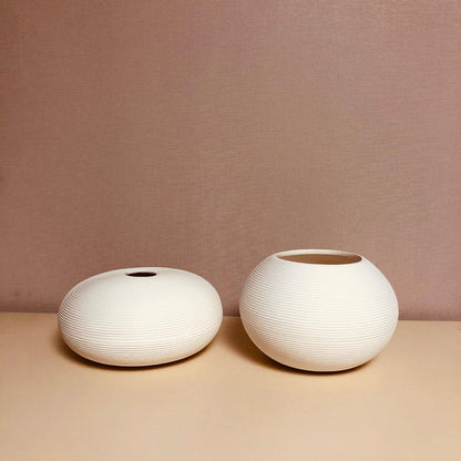 Nordic minimalist home living room flower arrangement decoration ins wabi sabi wind homestay decoration plain embryo striped vase