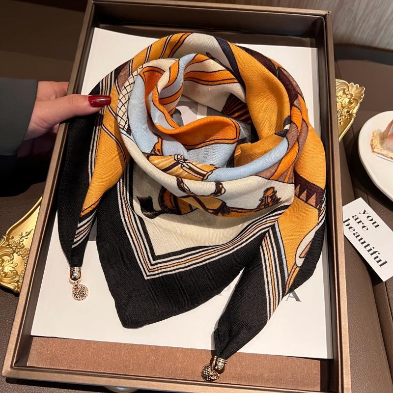 warm square scarf, magnetic buckle, triangle silk scarf, cotton scarf, women's spring, autumn and winter, style scarf, temperament and versatile