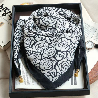 warm square scarf, magnetic buckle, triangle silk scarf, cotton scarf, women's spring, autumn and winter, style scarf, temperament and versatile