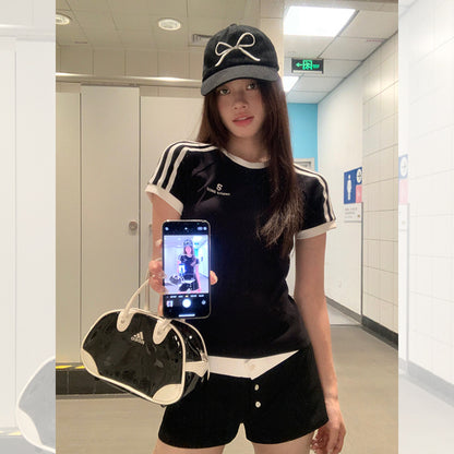 New striped straight shoulder short-sleeved T-shirt women's summer dress design sense hot girl slim slim white shirt crop top girl