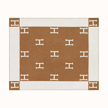letter H, blanket, nap, air-conditioned room, blanket, car camping, sofa, cashmere blanket