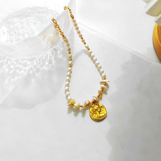 Copper-plated real gold fashion Baroque style necklace irregular cultured pearl necklace retro human head clavicle chain 56
