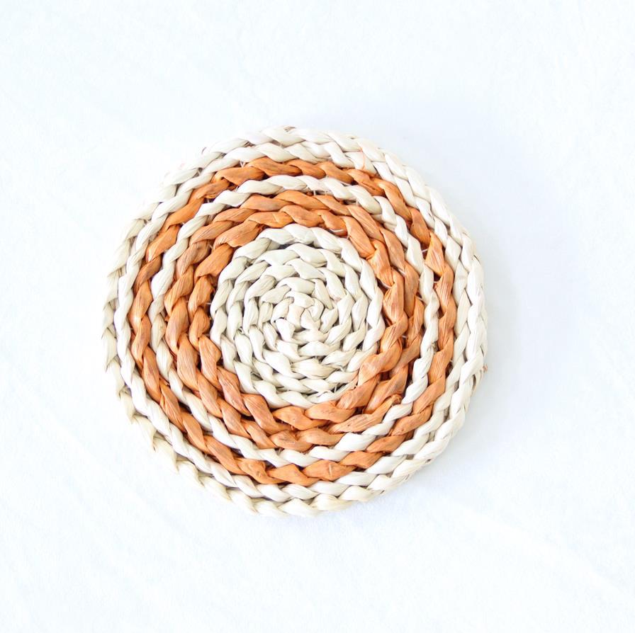 Japanese-style home natural corn husk handmade straw woven tea mat table mat heat-resistant casserole mat plate cup placemat