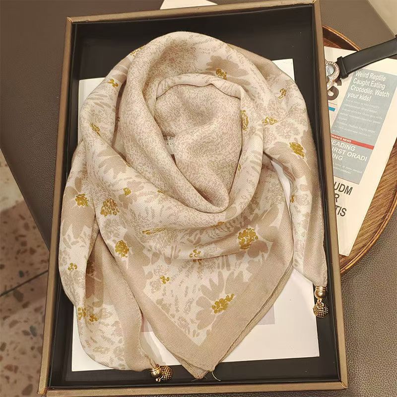 warm square scarf, magnetic buckle, triangle silk scarf, cotton scarf, women's spring, autumn and winter, style scarf, temperament and versatile