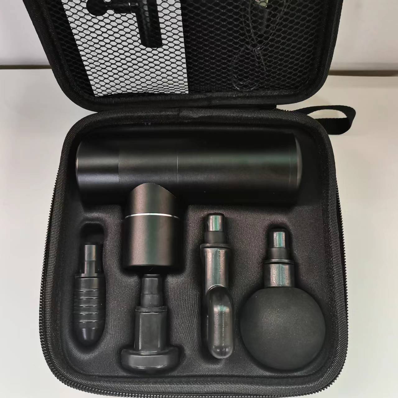 portable mute aluminum alloy massage gun fascia grab Shenzhen factory mini mini fascia gun