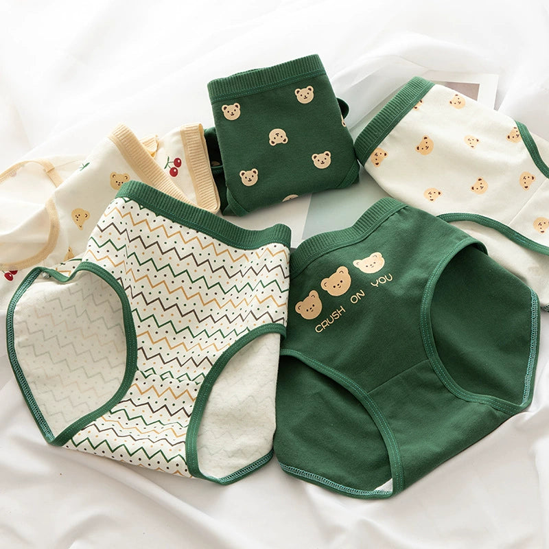 5 pieces of new hot style fashion green bear girl pure 100% pure cotton sweet mid-waist antibacterial breathable underwear
