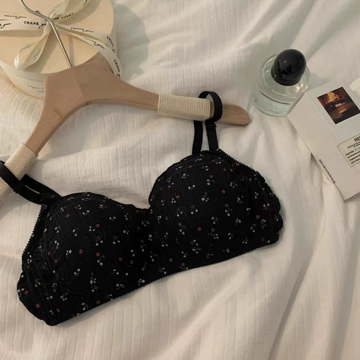 Japanese floral underwear girls high school students pure desire no steel ring small chest gathered summer thin bra bra