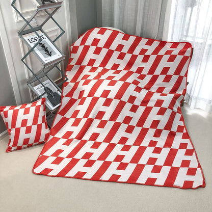 letter H, blanket, nap, air-conditioned room, blanket, car camping, sofa, cashmere blanket
