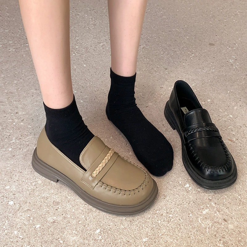 Loafers women's spring new fashion all-match retro woven commuter flat non-slip Japanese small leather shoes