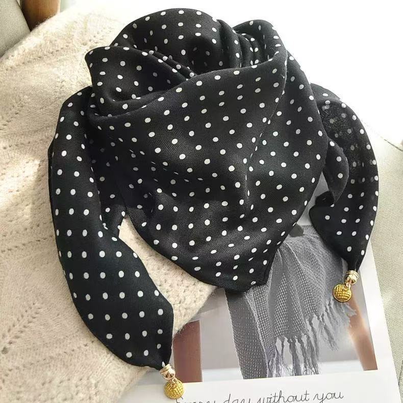 warm square scarf, magnetic buckle, triangle silk scarf, cotton scarf, women's spring, autumn and winter, style scarf, temperament and versatile