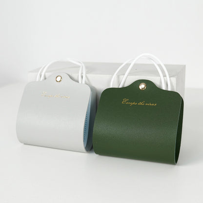 Yueting mask storage folder Japanese style double-sided leather mask temporary storage folder can be folded small and fresh mask storage box
