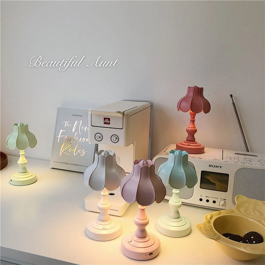 Pretty little aunt ins retro multicolor lotus leaf night light student dormitory desk lamp bedroom decoration