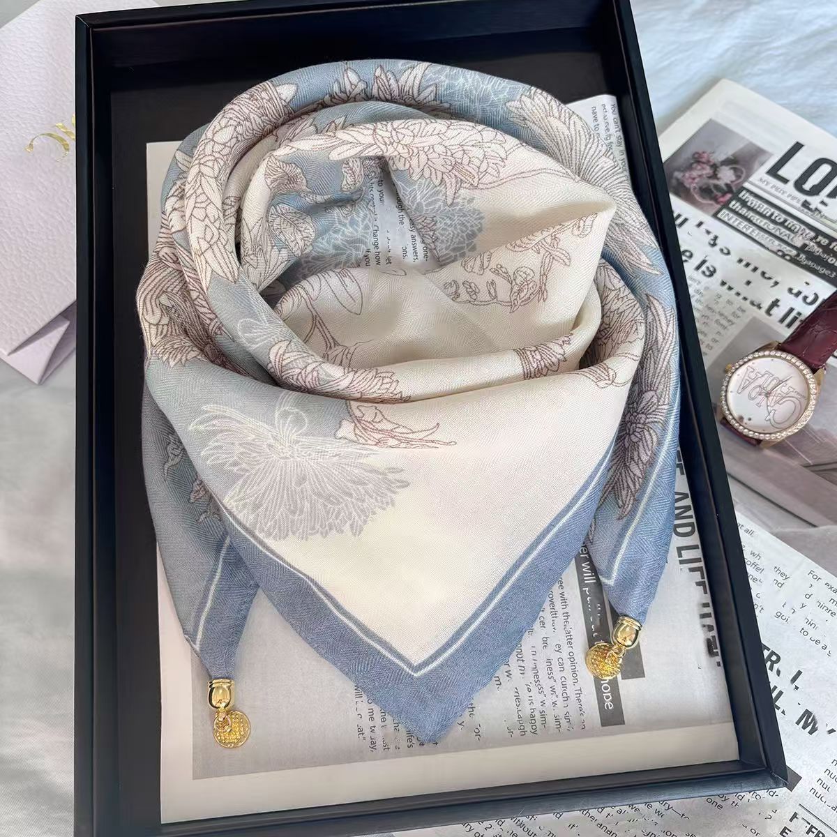 warm square scarf, magnetic buckle, triangle silk scarf, cotton scarf, women's spring, autumn and winter, style scarf, temperament and versatile