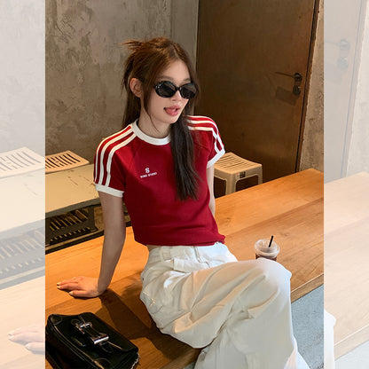 New striped straight shoulder short-sleeved T-shirt women's summer dress design sense hot girl slim slim white shirt crop top girl