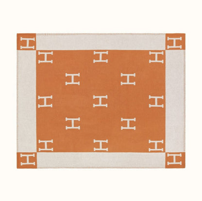 letter H, blanket, nap, air-conditioned room, blanket, car camping, sofa, cashmere blanket