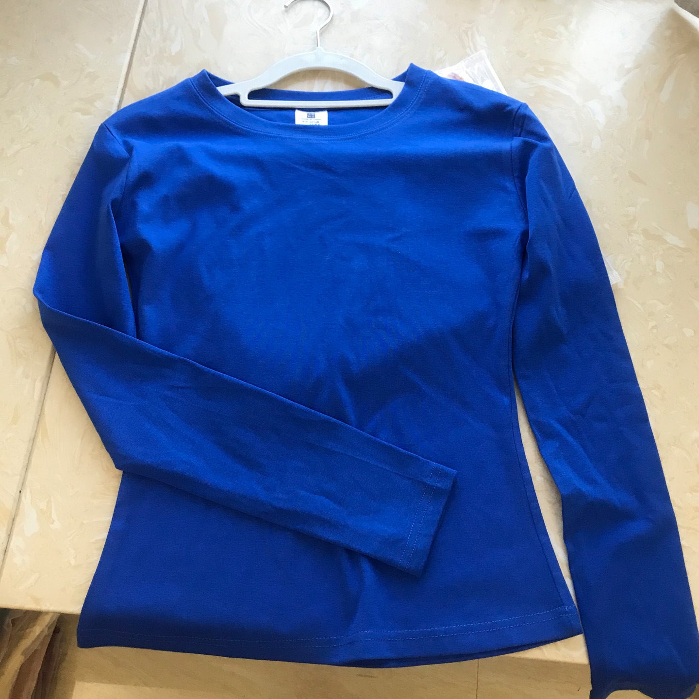 Pre-autumn thin cotton inner wear, slim body, straight shoulders, slimming, versatile crew neck, long sleeve base shirt, T-shirt top, women's winter