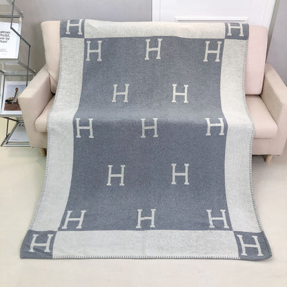 letter H, blanket, nap, air-conditioned room, blanket, car camping, sofa, cashmere blanket
